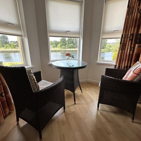 Coleraine Riverside Apartment ภายนอก รูปภาพ